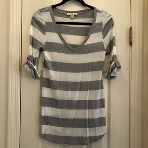 Twenty-one V-Neck Gray and White Stripe Tunic Med